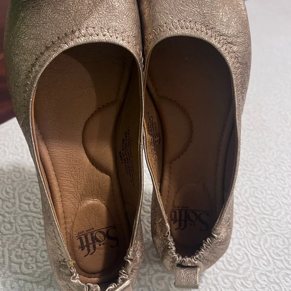 Sofft Shoes Leather Size 7 Kenni Soft Gold Scrunch Back Ballet Flats - Picture 8 of 11